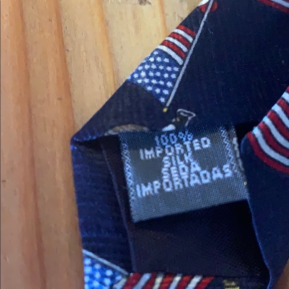 American flag Santa Tie 100% Silk Made in USA - Picture 4 of 4